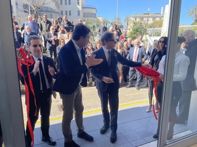 images Catanzaro, inaugurata la sede della Banca Montepaone (FOTO E VIDEO)