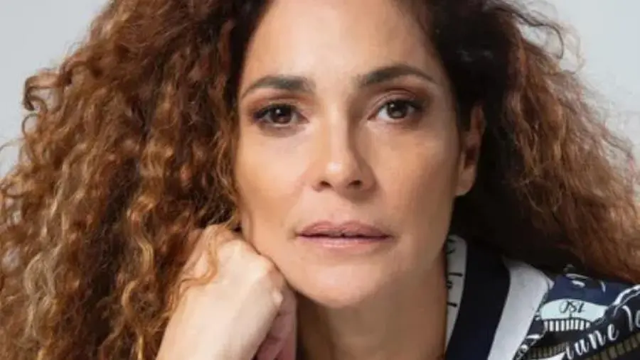 Rende diventa set d’eccezione: Simona Cavallari protagonista del corto “La Donna delle Farfalle”