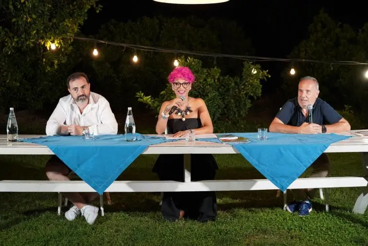 Corigliano Rossano, presentato "Dalla neve al gelato": un libro dal sapore solidale