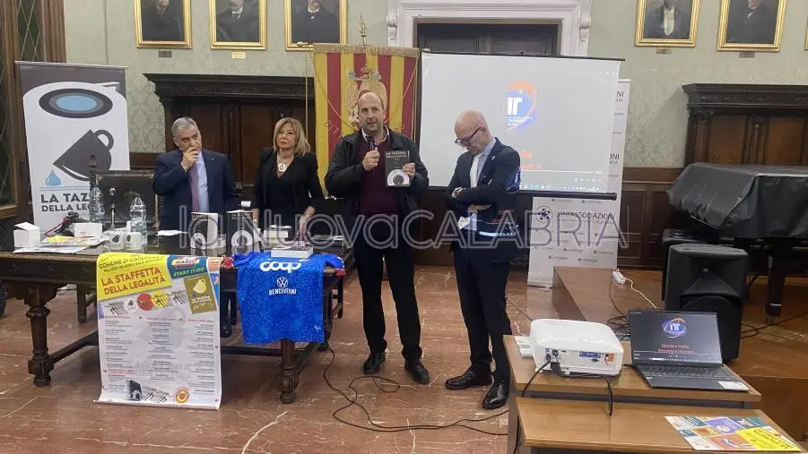 images Al via il tour da Catanzaro de “La Tazzina della Legalità”