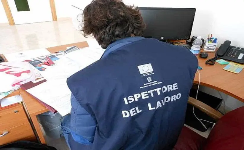 images Sospese 3 attività imprenditoriali nel Crotonese per impiego di manodopera in nero 