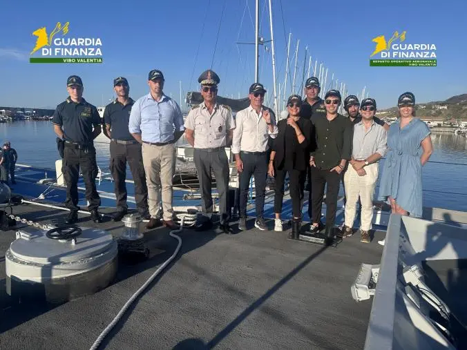 Delegazione europea di magistrati in visita al Comando Provinciale della Finanza di Vibo