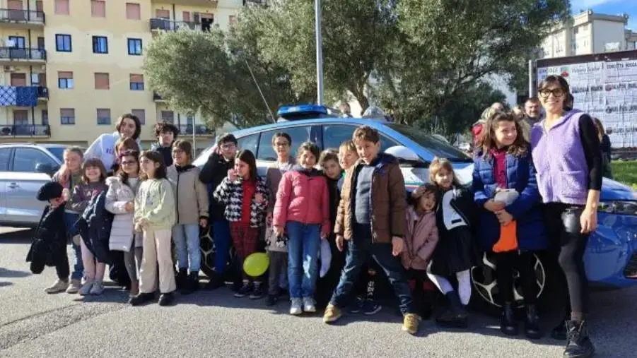 Catanzaro, 'Befana del Poliziotto': un evento di comunità nel quartiere Corvo