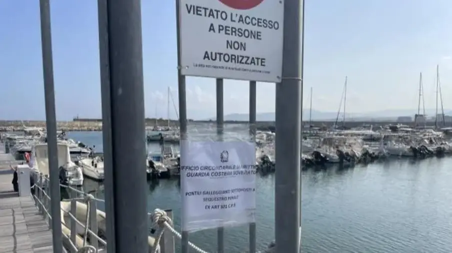 images Sequestro pontili, l'avvocato di Carmar: "Un esproprio. Il Comune non ha competenze per gestirli"
