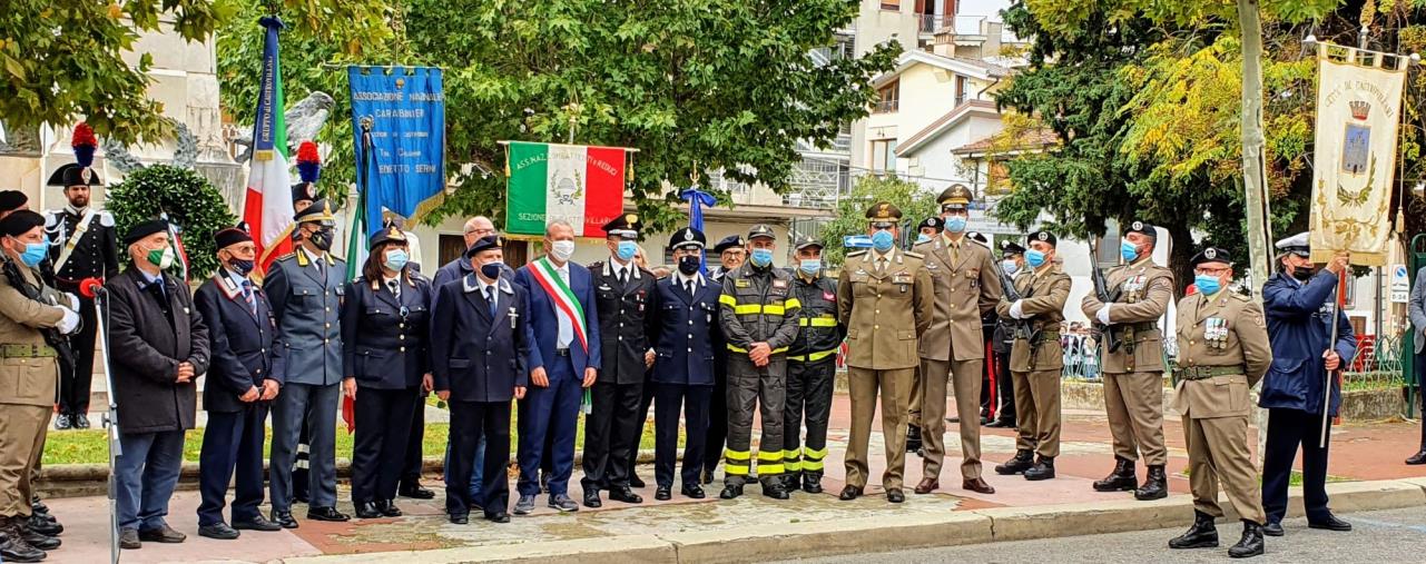 images Castrovillari. Unità nazionale, deposta la corona d'alloro al Monumento ai Caduti di tutte le Guerre