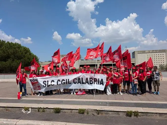 images Abramo Customer Care, delegazione Slc Cgil al Ministero: “Proroga non risolve il problema”