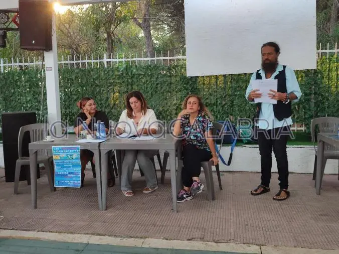 Squillace Lido, l'Opat presenta l'inchiesta informativa "Chi protegge le oasi protette?"