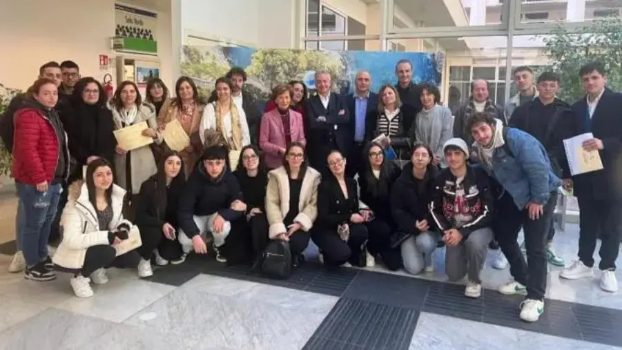 images Riconoscimento europeo all’Istituto “Ferrari” di Chiaravalle Centrale, Gallo: “Grande obiettivo"  