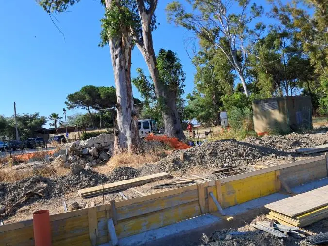 Lavori strada e parcheggio spiaggia Marincoli, il sindaco di Simeri: "Siamo a buon punto"