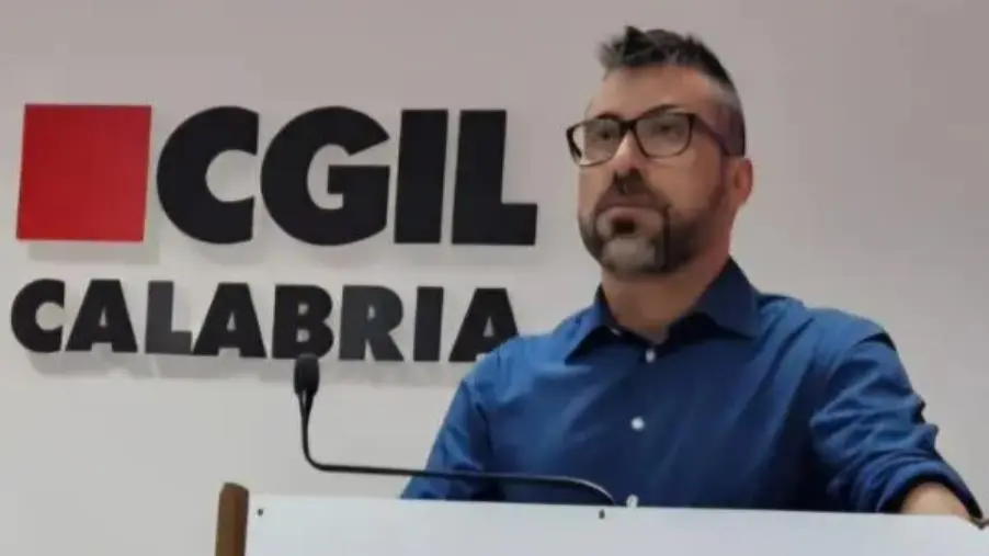 images Il dolore per Anàs, il bimbo restituito dal mare di Lamezia: la riflessione di Giovanni Amendola (Cgil)