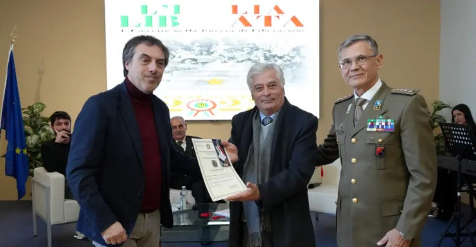 Catanzaro, la Caserma “Pepe-Bettoja” ospita la presentazione del Calendario dell’Esercito  