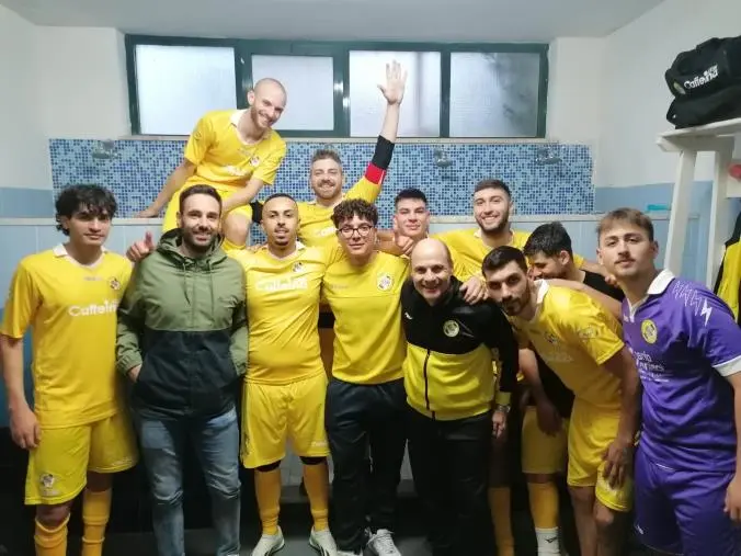 images Calcio a 5 Coppa Calabria "Memorial Stefano Gallo”: esordio vittorioso della Santacrocenotria