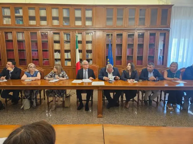 images Catanzaro, tavolo vulnerabilità: vademecum per la rilevazione, il refferal e la presa in carico delle persone portatrici di vulnerabilità