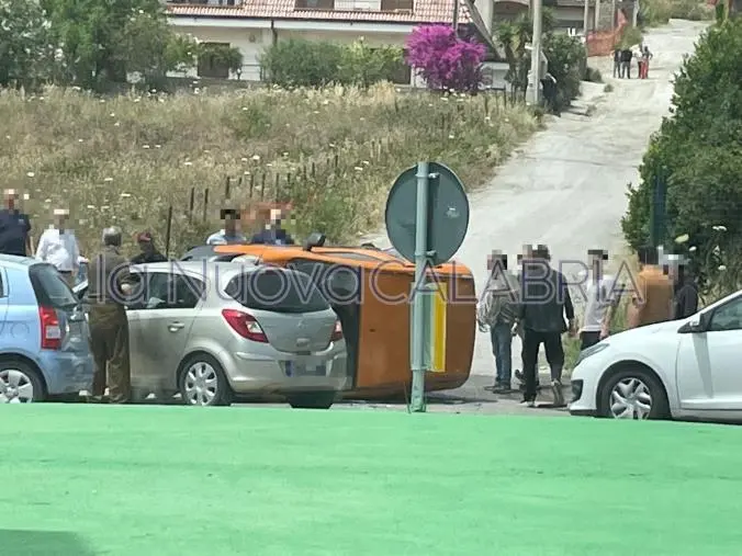 images Catanzaro, incidente all’altezza della rotatoria della Motorizzazione