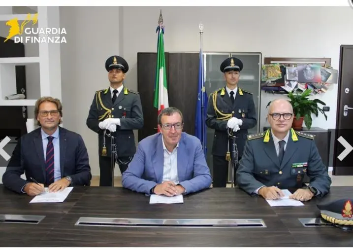 Procura di Castrovillari, Finanza e Agenzia delle Entrate siglano un protocollo contro gli illeciti penal-tributari  