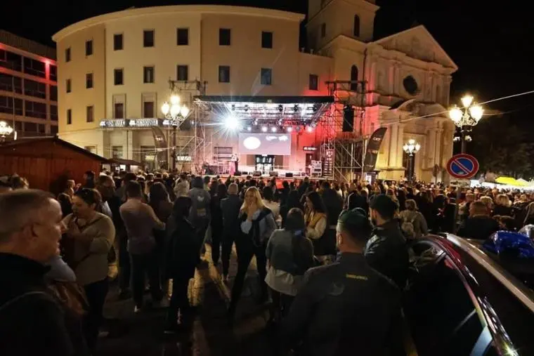 images Petrusinu ogni minestra: "Bene la Notte Piccante ora si organizzi il Capodanno Rai"