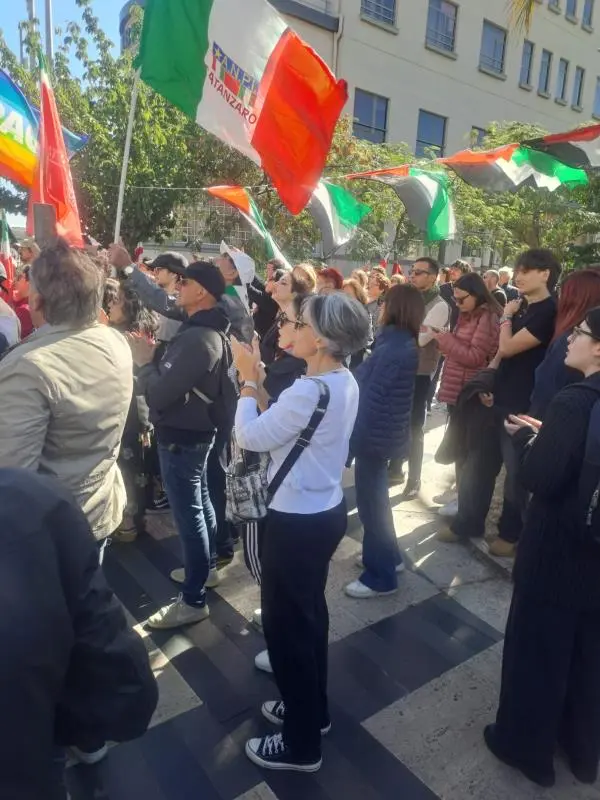 La manifestazione per la Pace nel Capoluogo. Carla Rotundo: "Una risposta significativa dei giovani catanzaresi" 