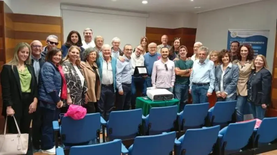 Corso di aggiornamento in Odontoiatria 2025: focus su etica professionale e turismo odontoiatrico