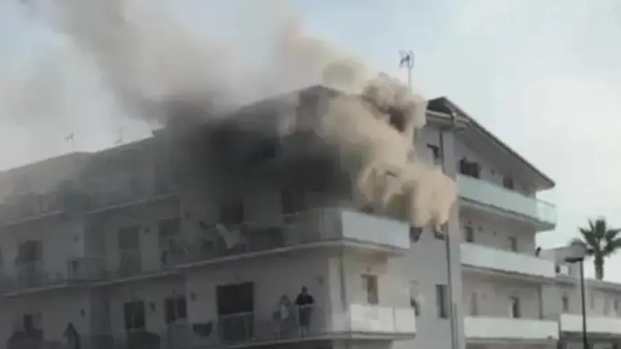 Incendio Hotel Campora San Giovanni, Wanda Ferro ringrazia Vigili del Fuoco e cittadino intervenuto 