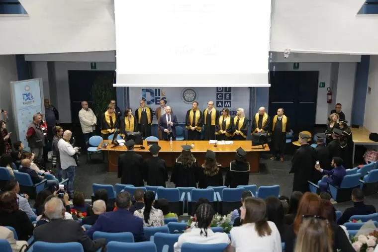 images UMG-UniRc, celebrata la prima seduta di laurea interateneo in Infermieristica 