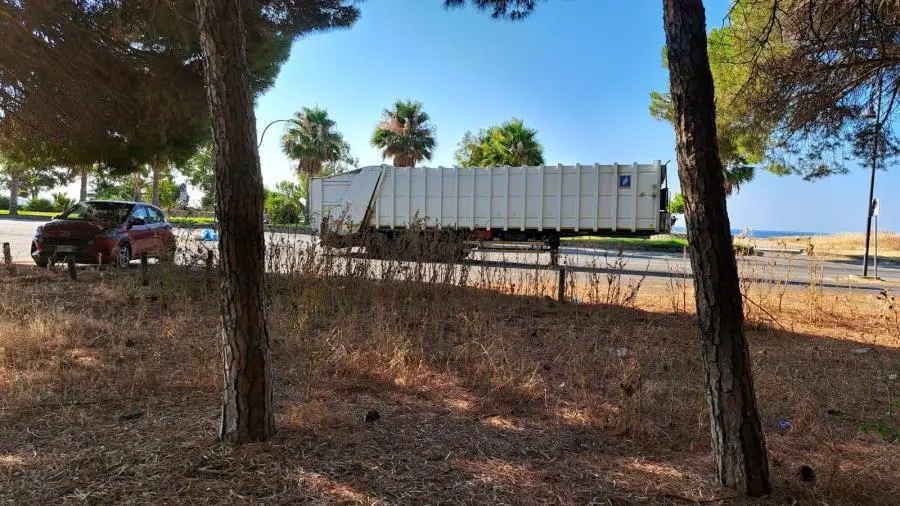 images Emergenza rifiuti nell'area naturalistica di Giovino a Catanzaro, Riccio: "Situazione inaccettabile"
