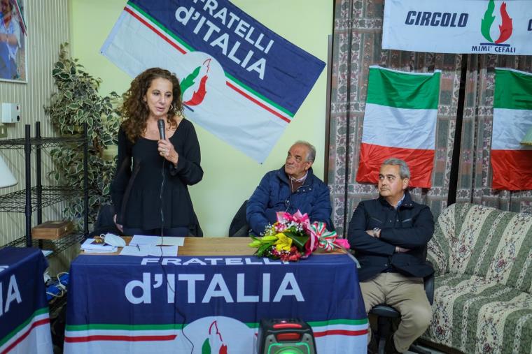 images Fratelli d'Italia, inaugurato il nuovo circolo a Girifalco con Wanda Ferro e Filippo Pietropaolo