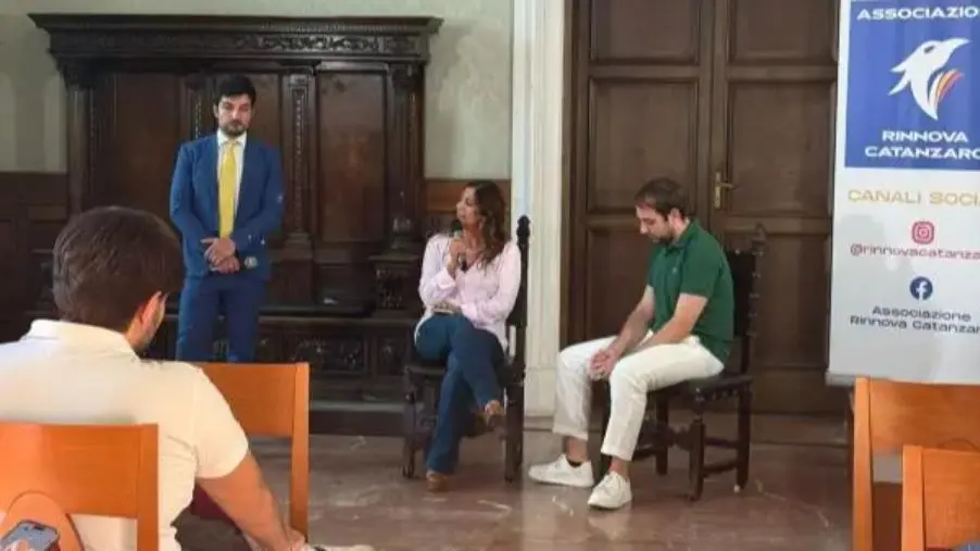 Regionali, i giovani “interrogano” i candidati sul futuro di città e Università (DIRETTA)