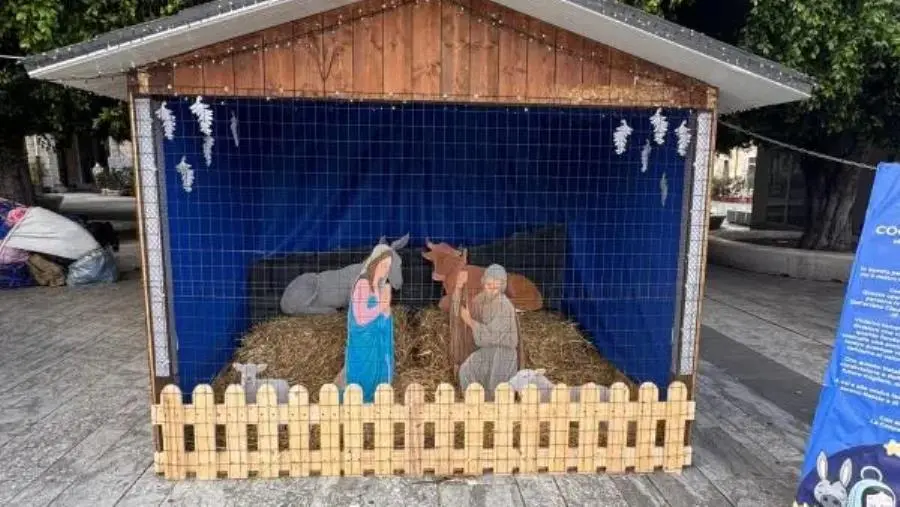 Reggio Calabria, danneggiato il presepe dell’inclusione