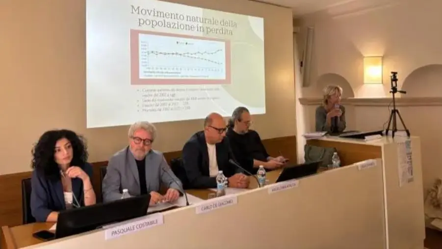 A Cosenza il convegno "Abitare i Borghi": strategie per il contrasto allo spopolamento 
