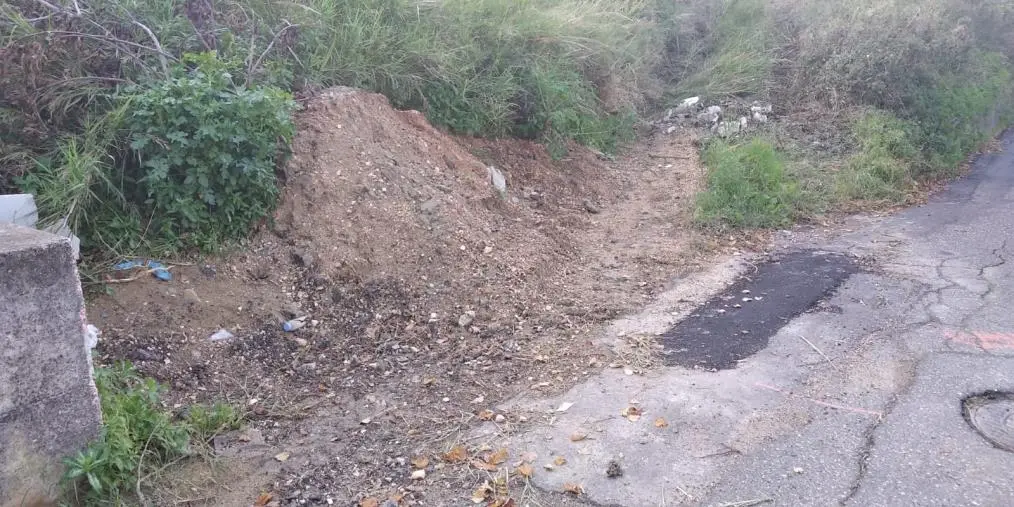 Catanzaro, la rabbia di un cittadino per il degrado in via Conti Ruffo