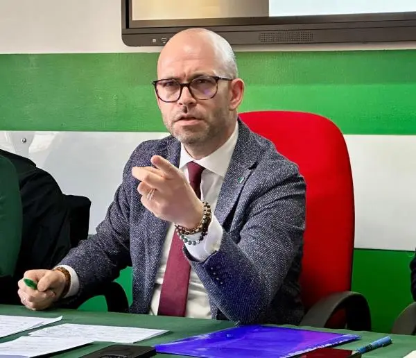 L'appello della CISL Cosentina: "Affrontare con urgenza l’escalation di violenza contro chi garantisce servizi essenziali"