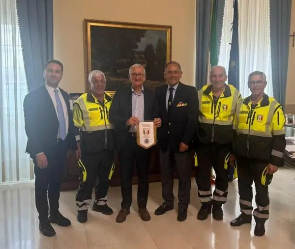 images Il Prefetto Castrese De Rosa incontra l’Associazione nazionale dei VV.F. di Catanzaro