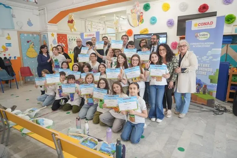 La classe 5° A della scuola Rodari di Catanzaro vince il concorso “Scrittori di classe”- “Avventure per un mondo migliore"