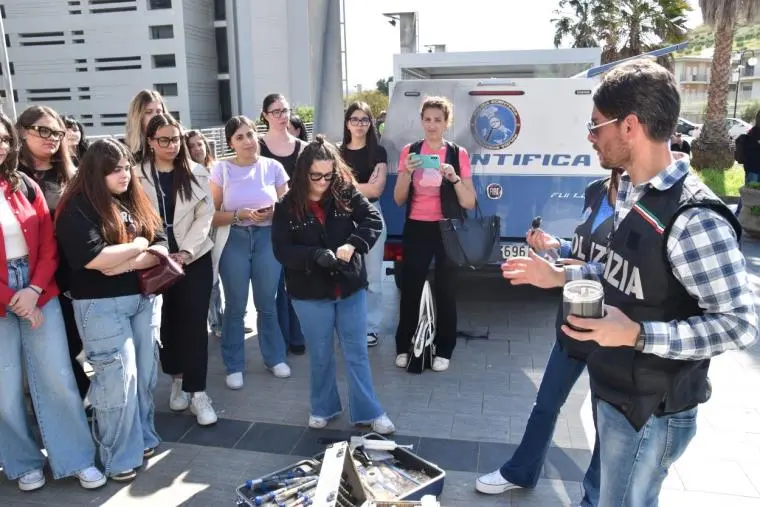 images Dalla scena del crimine all’aula universitaria, all'Umg sale in cattedra la Scientifica 