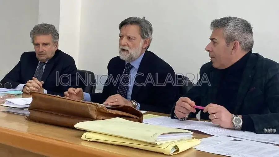 Consiglio comunale di Catanzaro, Azione chiede l’intervento prefettizio "per ripristinarne il corretto funzionamento"