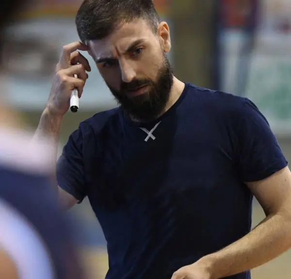 images Iliano Santambrogio e’ il coach del team di Under 19 Eccellenza CCB Academy Catanzaro