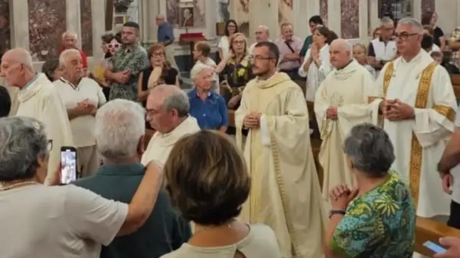 Catanzaro, Don Raffaele Zaffino Parroco della Cattedrale. Mons. Isabello: "Il prete guida per la comunità"