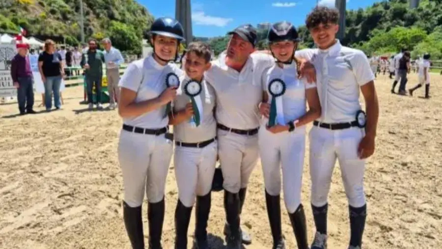 Campionato regionale Salto ostacoli al Centro ippico Valle dei Mulini: i podi della scuderia 'Asd Only Jumping'