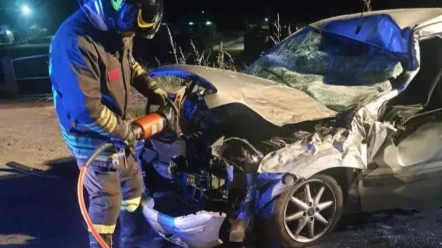 Incidente stradale sulla SS 107 a Rocca di Neto, tre feriti tra cui un neonato