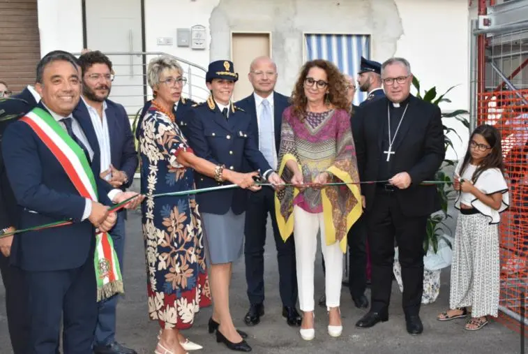 Cirò Marina, posta la prima pietra per il costruendo
Commissariato di Pubblica Sicurezza
 