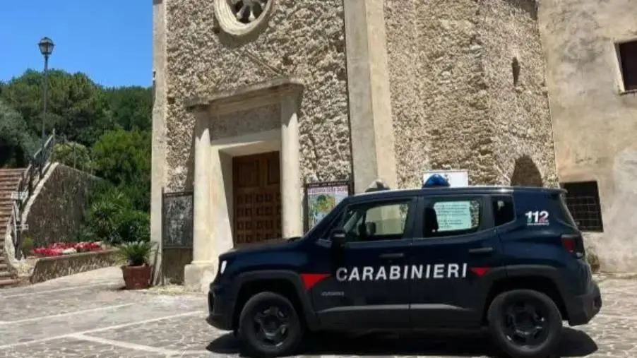 images Belvedere Spinello, individuata un’attività commerciale illecitamente allacciata all'elettricità pubblica