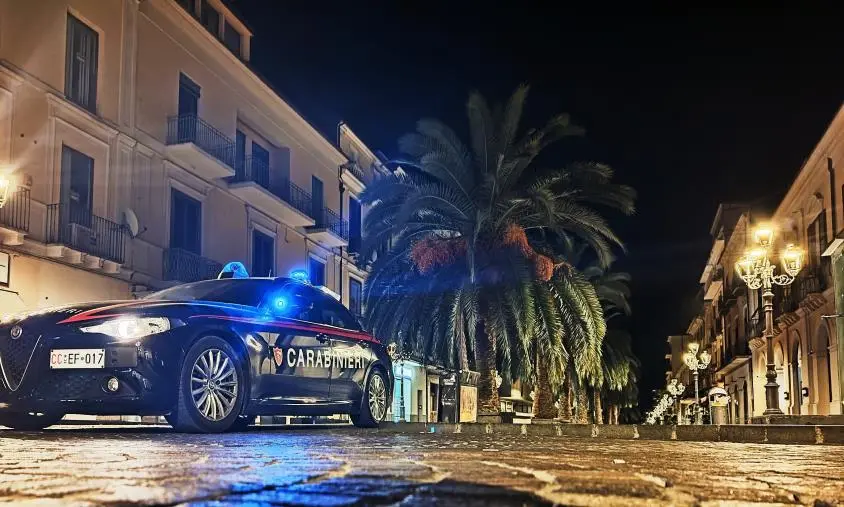 Lamezia, operazione ad “alto impatto”: sequestri di droga, sanzioni e chiusura attività