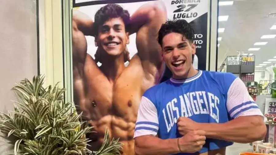 images Montepaone, il bodybuilder Filippo Soavi è in Calabria: visita al Naturium