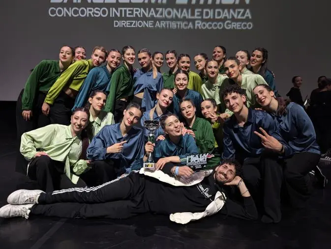 All'Italy Dance Competition l'Asd Dream Ballet Studio conquista il I posto nella categoria "Modern Senior Gruppi"