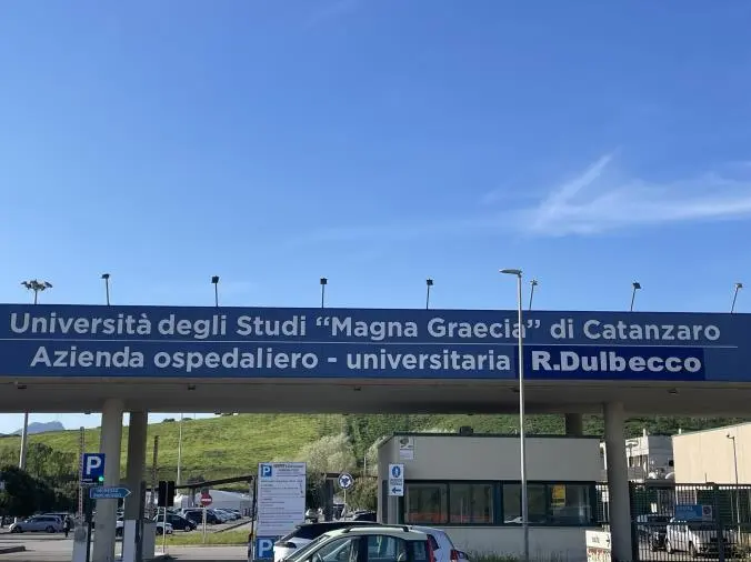 Bilancio dell'Aou 'Dulbecco' di Catanzaro: il rosso supera i 37 milioni di euro 