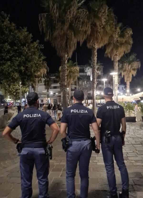 Crotone, musica troppo alta sul lungomare: tre denunce