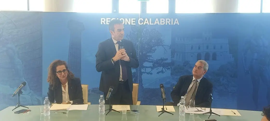 Presentato il piano regionale sui beni confiscati, Occhiuto: “Dimostrato determinazione diversa dal passato”