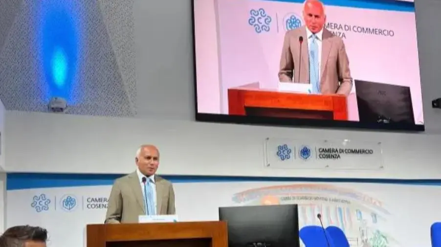 Cosenza, Caruso alla convention delle Camere di Commercio rilancia su alta velocità e autonomia differenziata