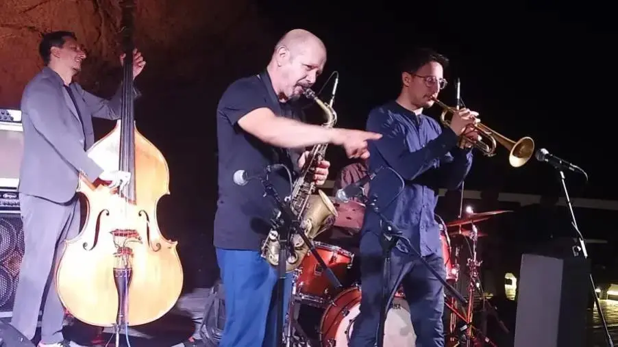 images “Jazz on the rock”: il sax di Stefano Di Battista diverte di cuore la Scogliera di Pietragrande