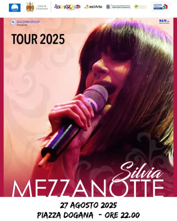 EstArte a Catanzaro, stasera a Piazza Dogana il concerto di Silvia Mezzanotte 